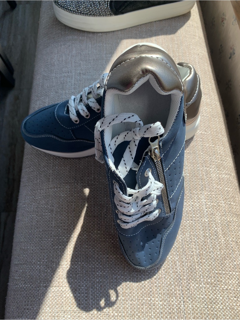 NWOB Woman’s Blue Casual Sneakers with Bronze Accent and side zippers for looks